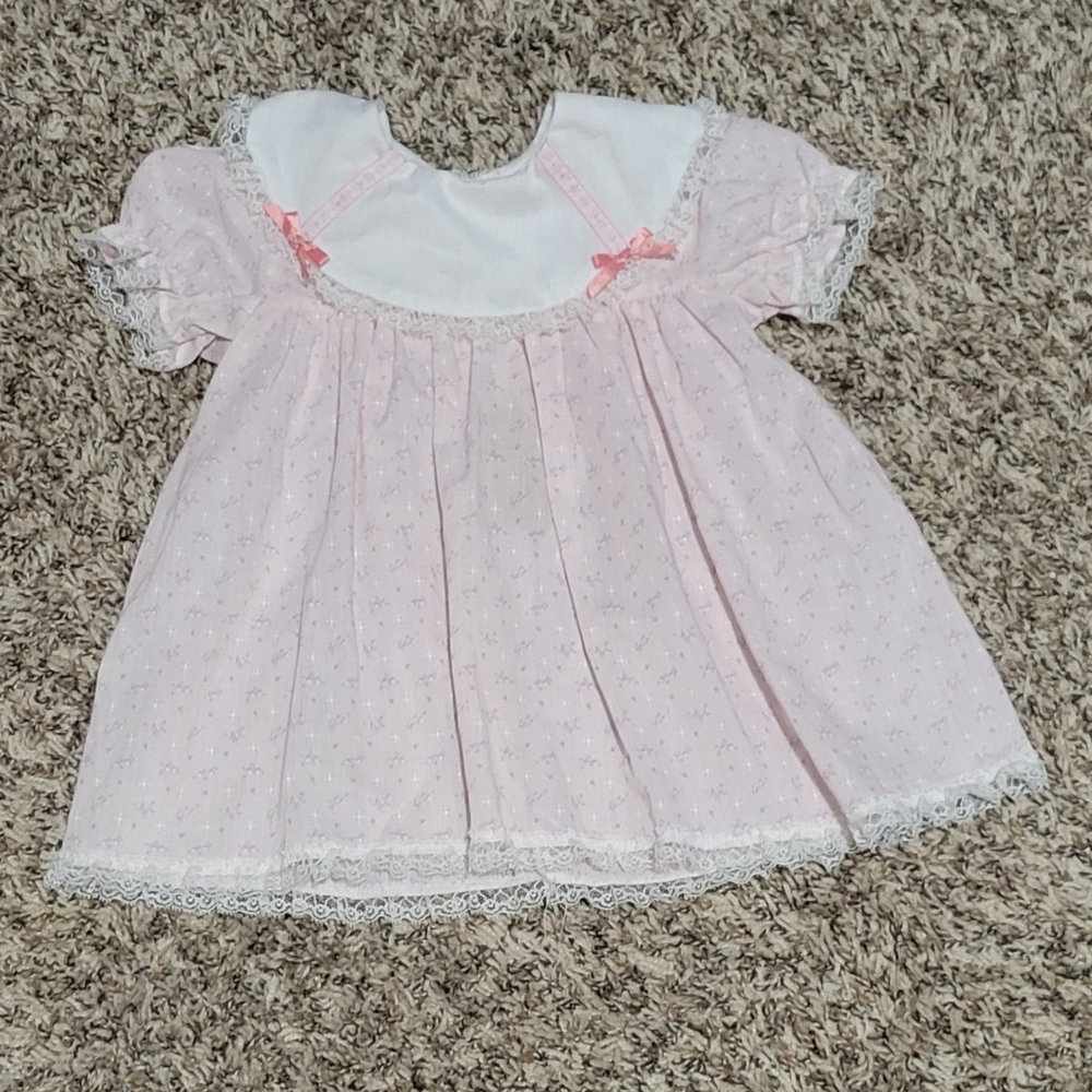 Charming Vintage Pink Kids Dress with Lace Trim